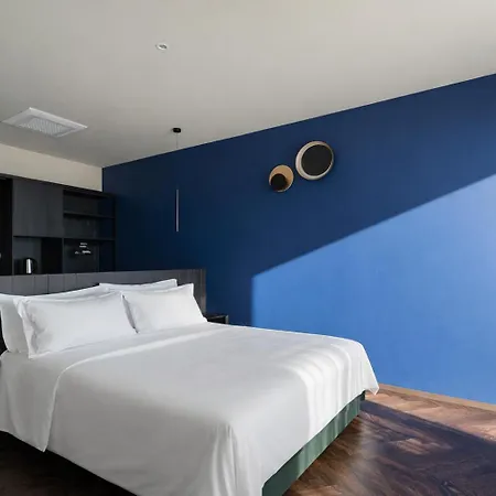 El Cielo - With Panoramic View & El Carnicero Restaurant Hotell