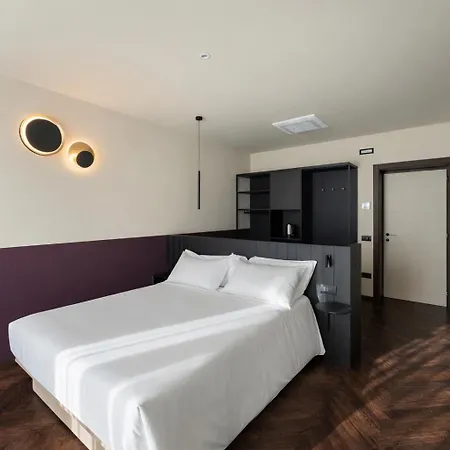 El Cielo - With Panoramic View & El Carnicero Restaurant Hotel *